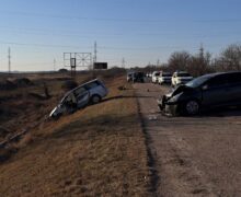 Grav accident la intrarea în Bălți. Patru persoane, transportate la spital